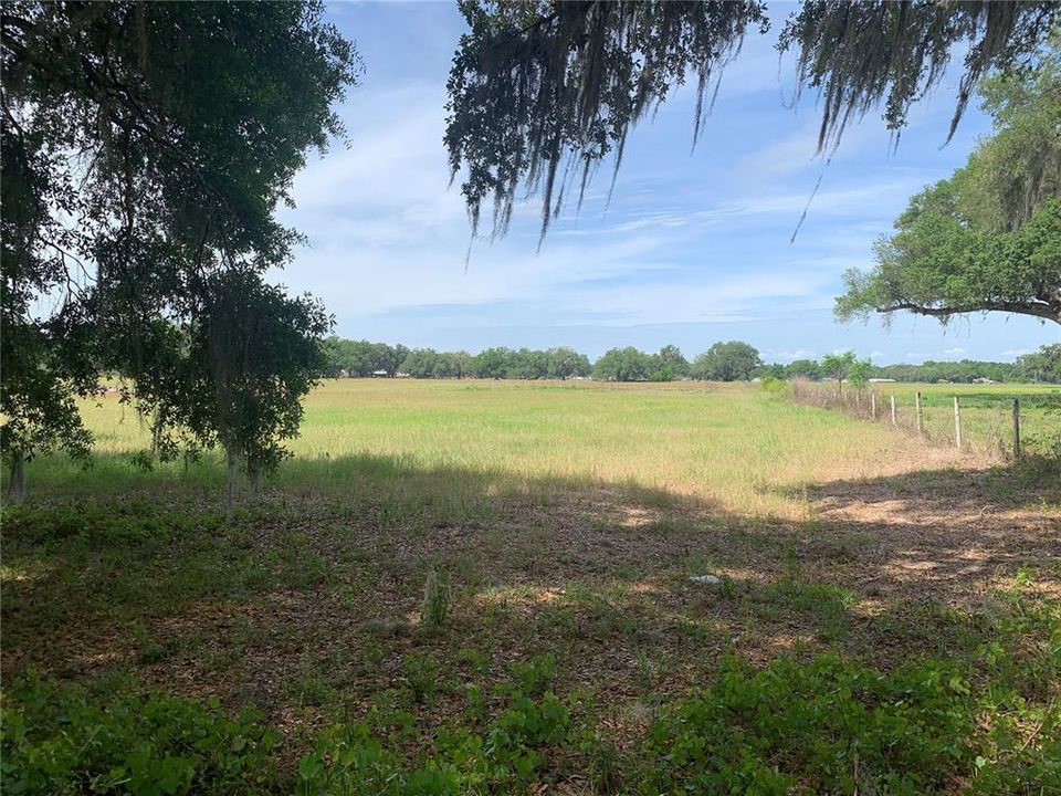 На продажу: $299,000 (10.00 acres)