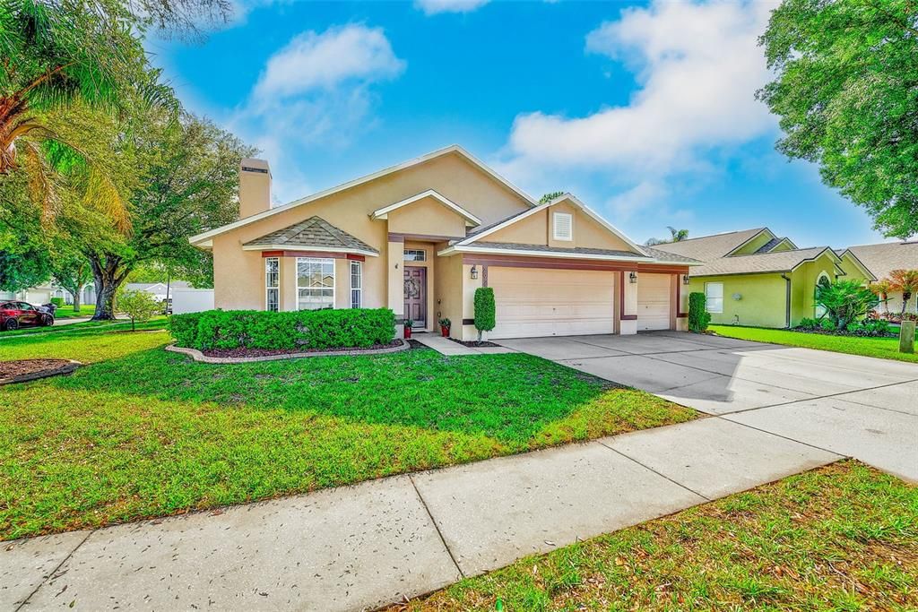 For Sale: $489,900 (4 beds, 2 baths, 2164 Square Feet)