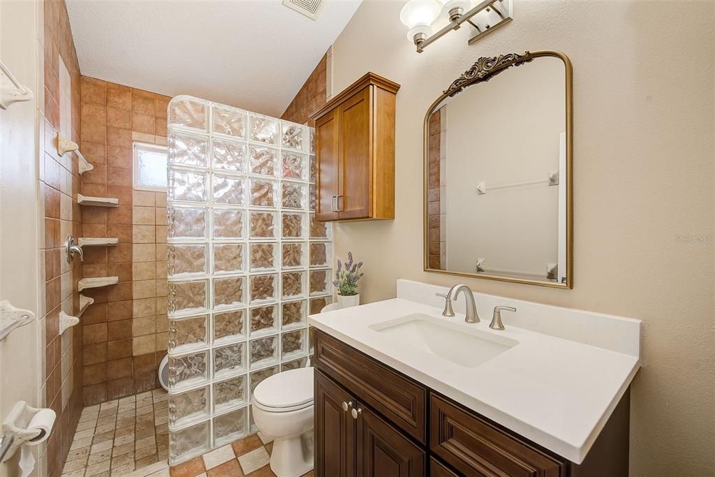 For Sale: $489,900 (4 beds, 2 baths, 2164 Square Feet)