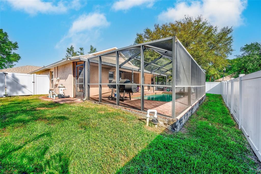 For Sale: $489,900 (4 beds, 2 baths, 2164 Square Feet)