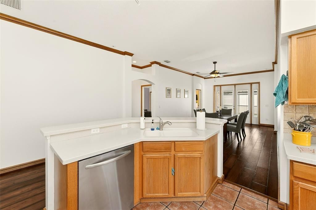For Sale: $489,900 (4 beds, 2 baths, 2164 Square Feet)