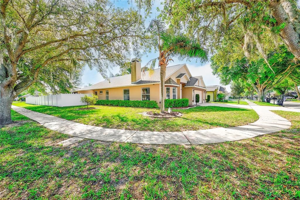 For Sale: $489,900 (4 beds, 2 baths, 2164 Square Feet)