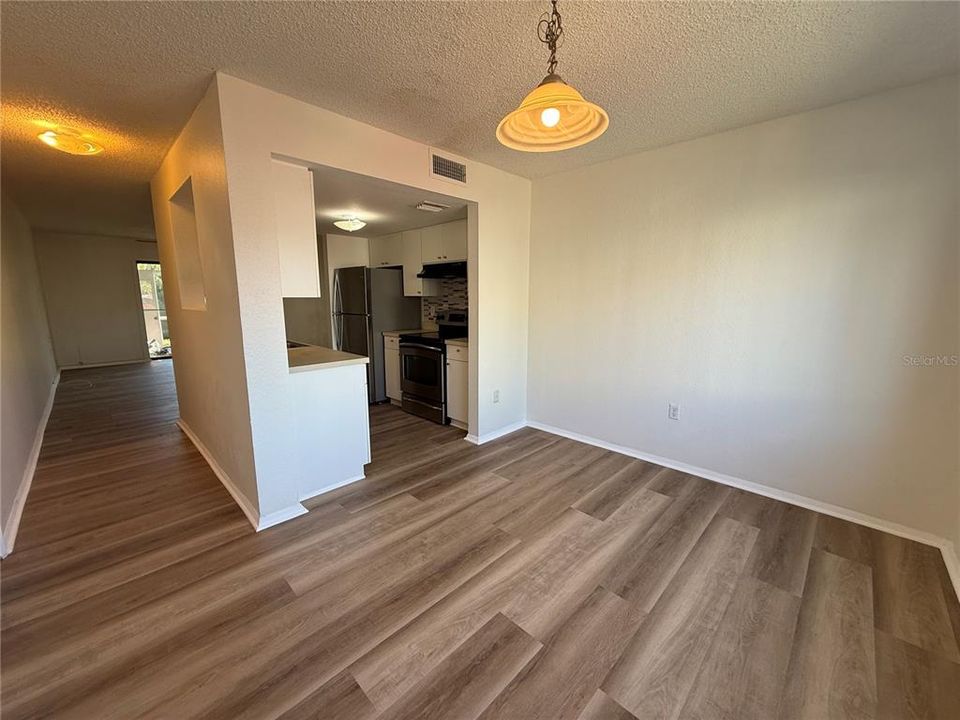 En Renta: $1,600 (2 camas, 1 baños, 960 Pies cuadrados)