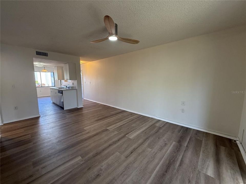 En Renta: $1,600 (2 camas, 1 baños, 960 Pies cuadrados)