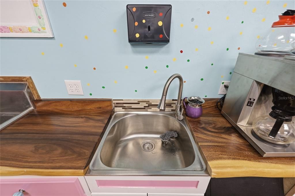 En Venta: $339,000 (0 camas, 0 baños, 3276 Pies cuadrados)