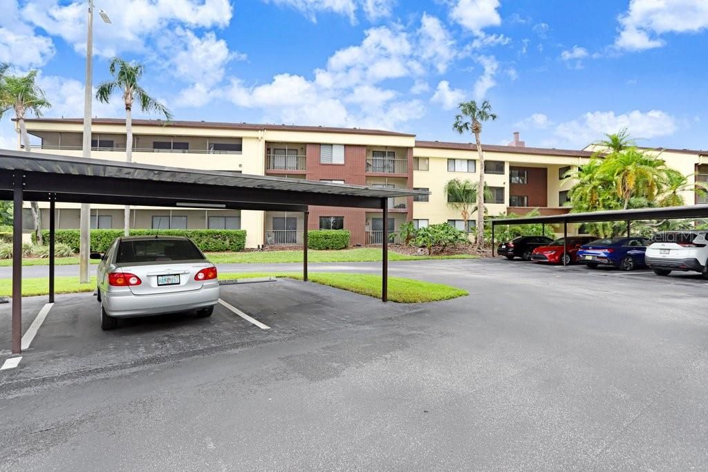 Active With Contract: $145,000 (1 beds, 1 baths, 734 Square Feet)
