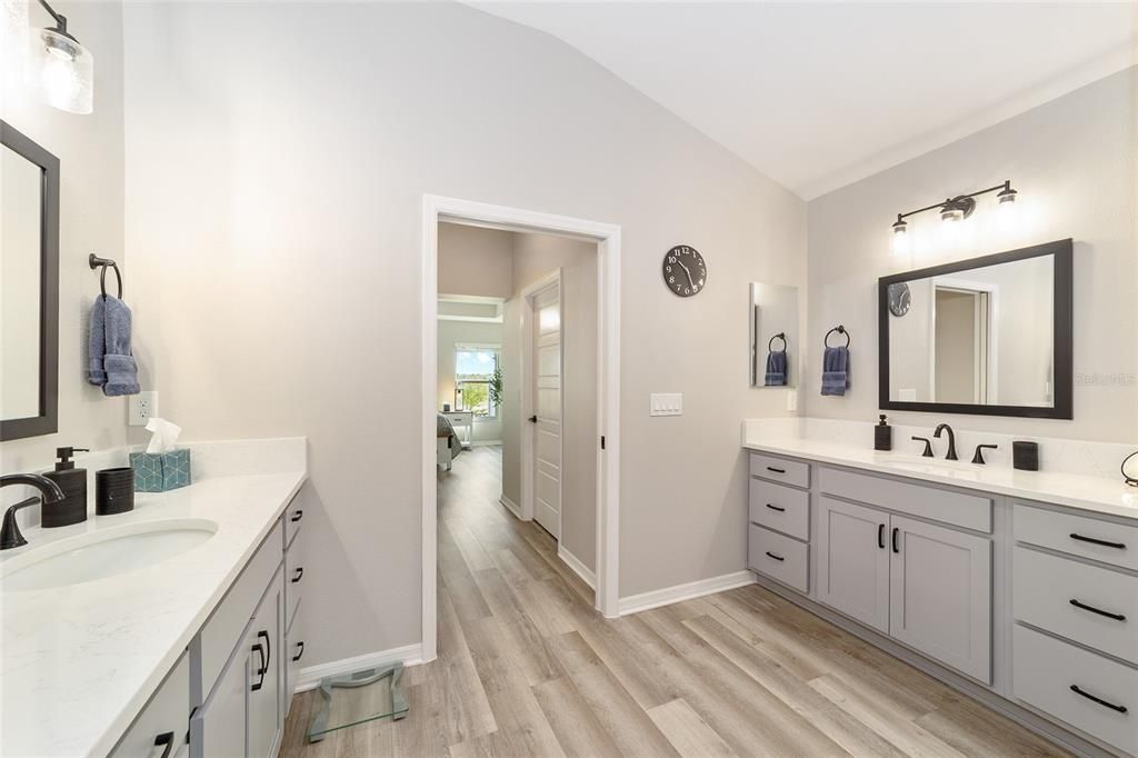 For Sale: $693,000 (4 beds, 3 baths, 2213 Square Feet)
