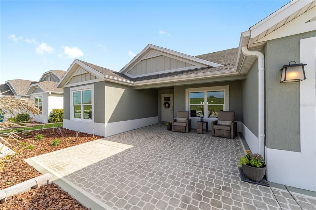 For Sale: $693,000 (4 beds, 3 baths, 2213 Square Feet)