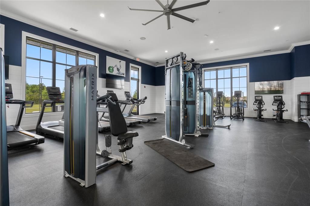 Activo con contrato: $349,999 (4 camas, 2 baños, 1830 Pies cuadrados)