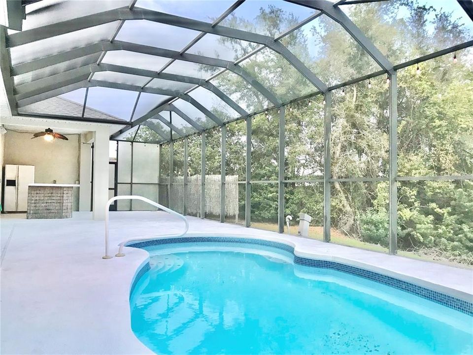Active With Contract: $2,800 (4 beds, 2 baths, 1763 Square Feet)