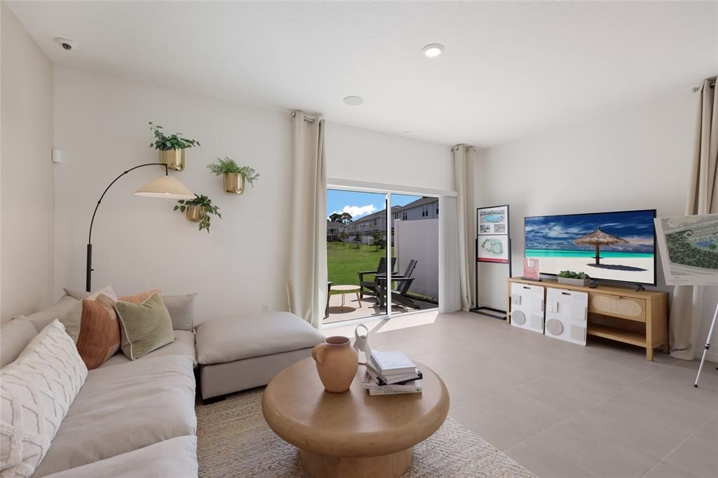For Sale: $345,000 (3 beds, 2 baths, 1553 Square Feet)