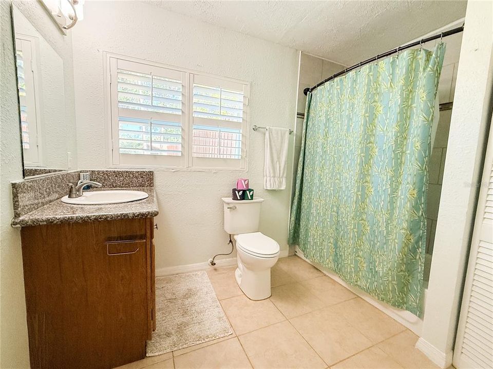 На продажу: $575,000 (3 спален, 3 ванн, 2576 Квадратных фут)