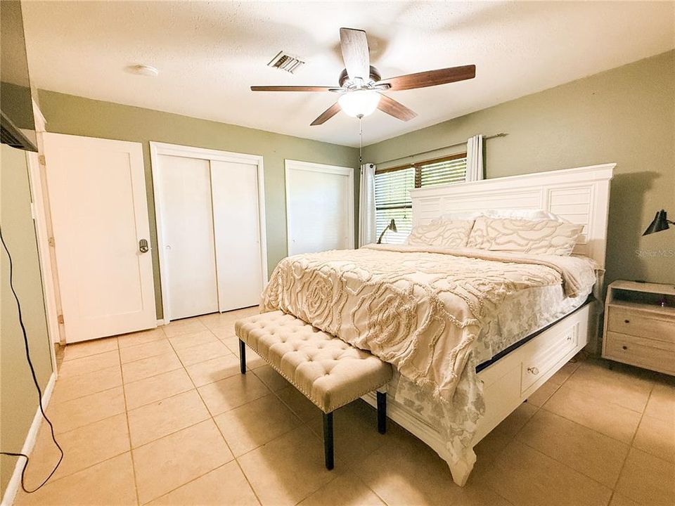 На продажу: $575,000 (3 спален, 3 ванн, 2576 Квадратных фут)