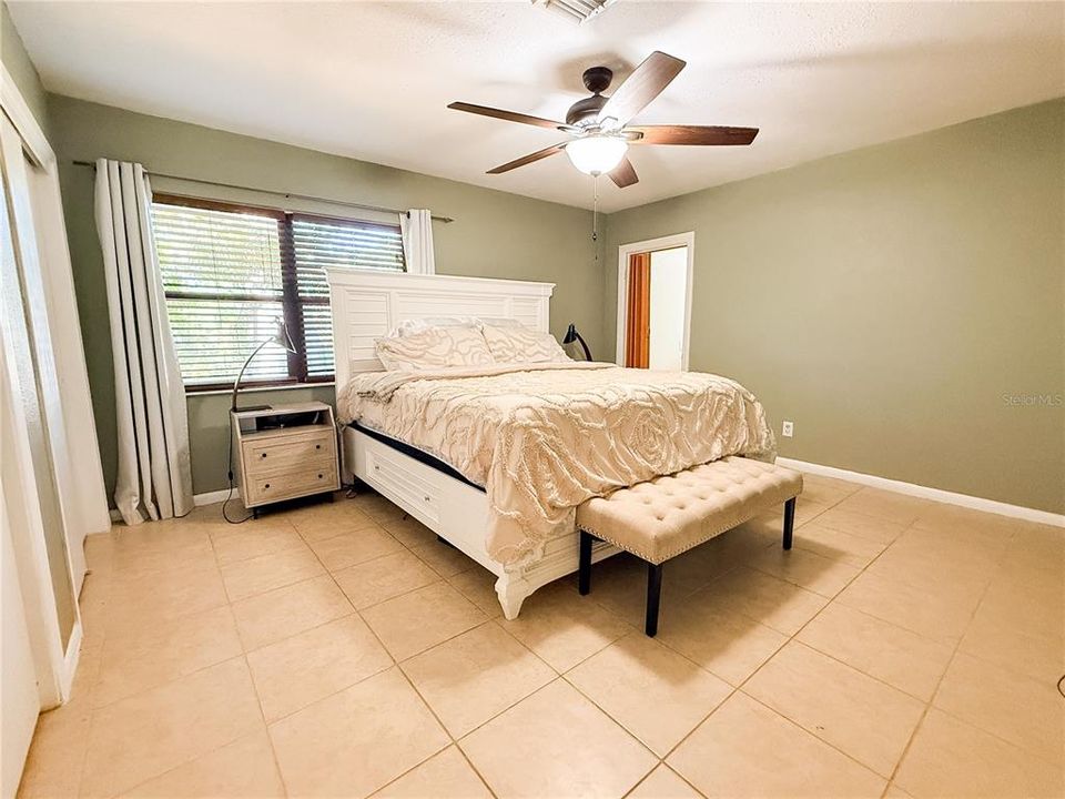 На продажу: $575,000 (3 спален, 3 ванн, 2576 Квадратных фут)