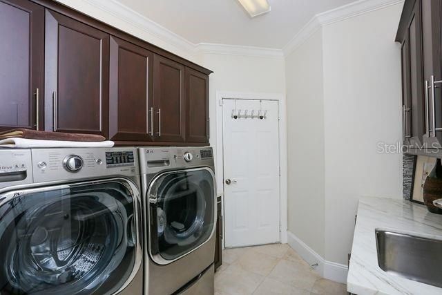 For Rent: $6,000 (3 beds, 3 baths, 2039 Square Feet)