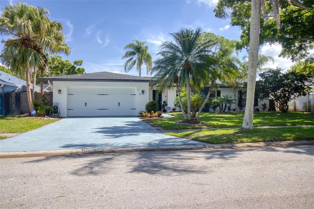 Active With Contract: $615,000 (4 beds, 2 baths, 1980 Square Feet)