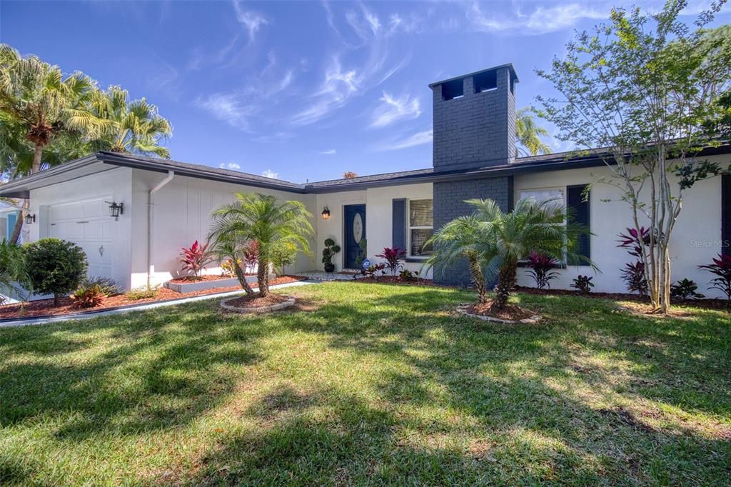 Active With Contract: $615,000 (4 beds, 2 baths, 1980 Square Feet)