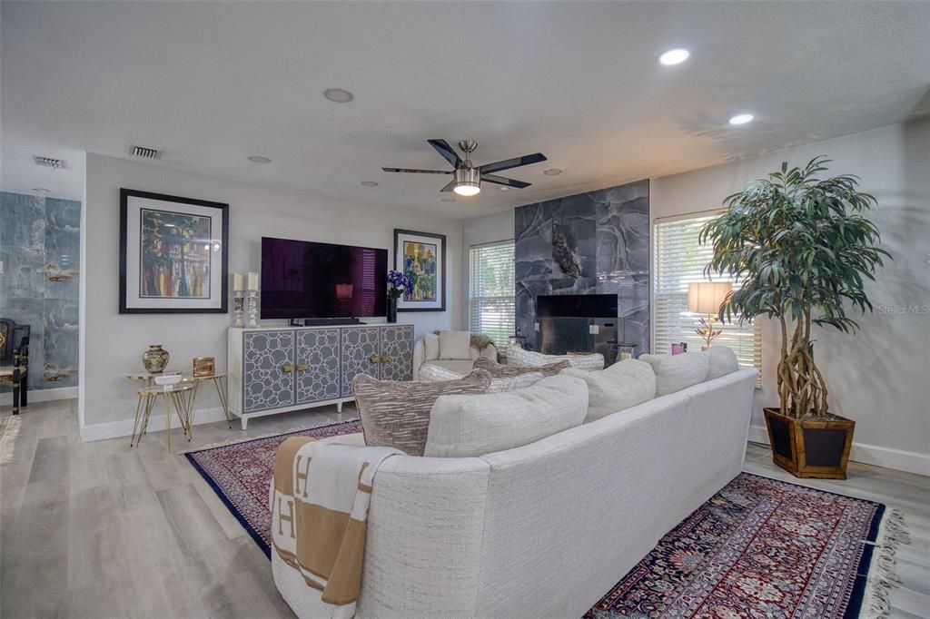 Active With Contract: $615,000 (4 beds, 2 baths, 1980 Square Feet)
