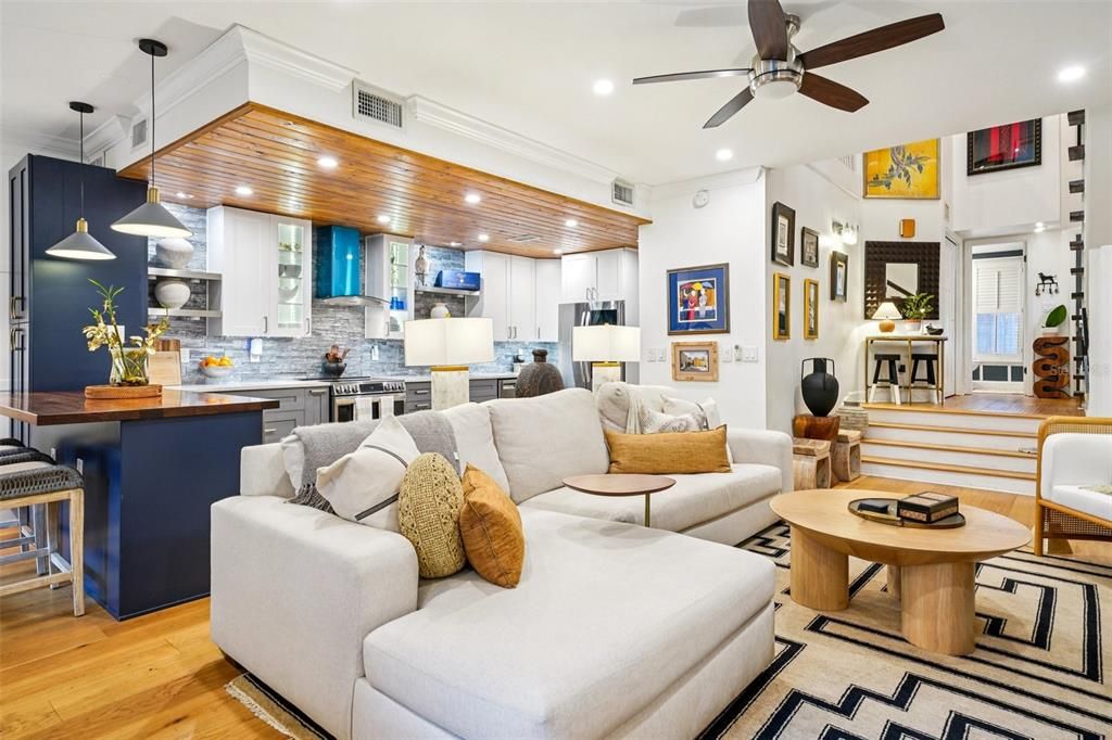 Activo con contrato: $569,000 (3 camas, 2 baños, 1443 Pies cuadrados)