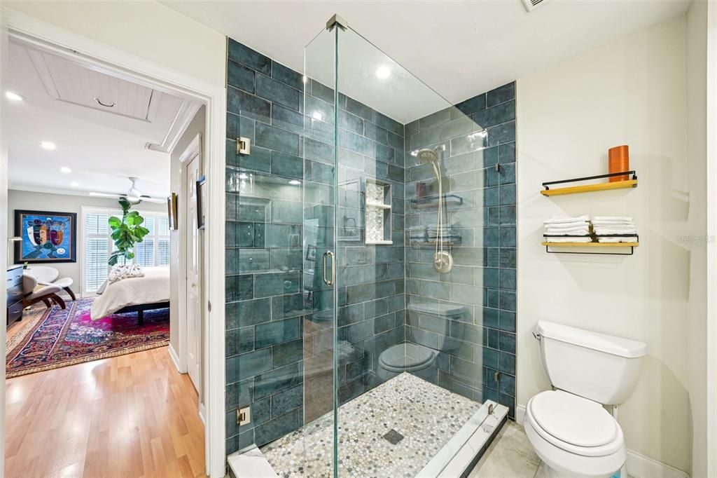 Activo con contrato: $569,000 (3 camas, 2 baños, 1443 Pies cuadrados)