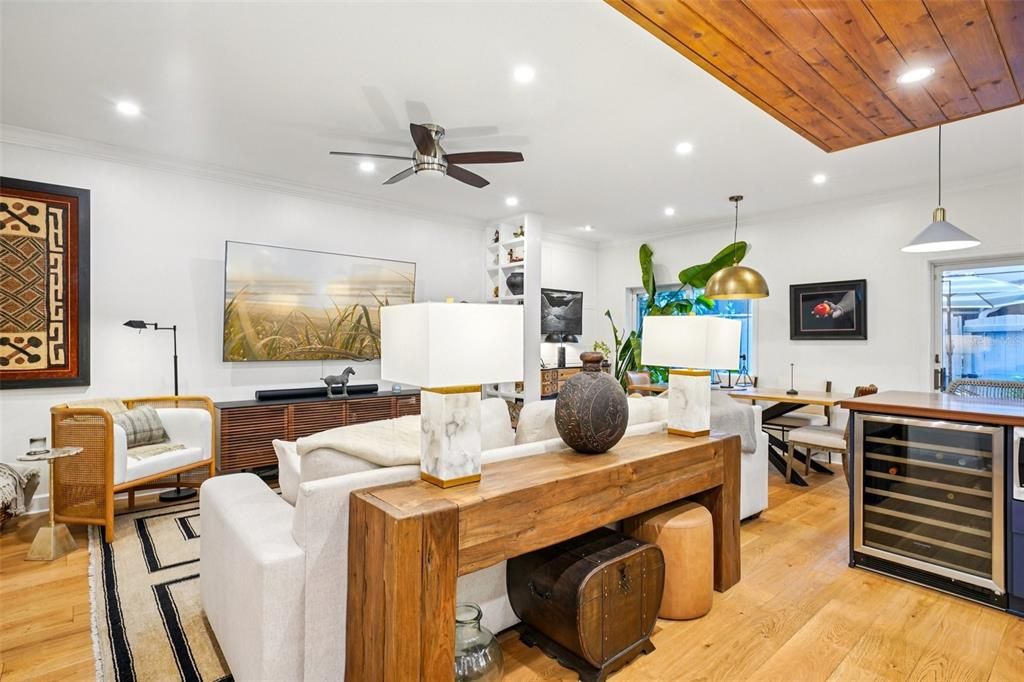 Activo con contrato: $569,000 (3 camas, 2 baños, 1443 Pies cuadrados)