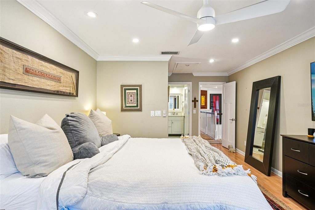 Activo con contrato: $569,000 (3 camas, 2 baños, 1443 Pies cuadrados)