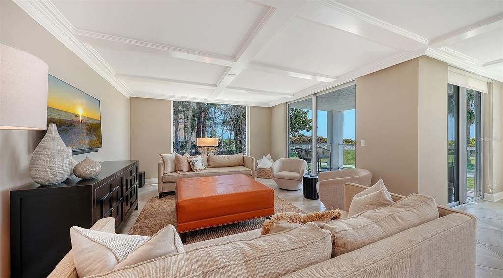 For Sale: $1,595,000 (2 beds, 2 baths, 1513 Square Feet)