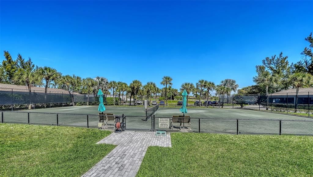 For Sale: $1,595,000 (2 beds, 2 baths, 1513 Square Feet)