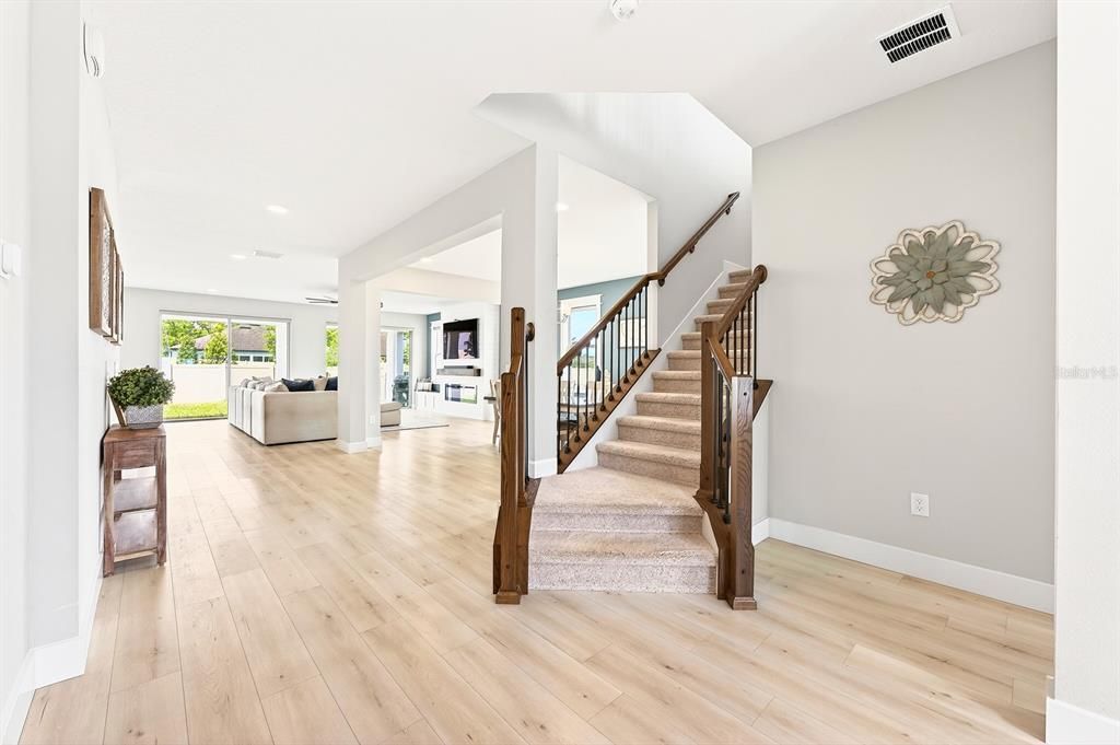 For Sale: $1,100,000 (5 beds, 4 baths, 4360 Square Feet)