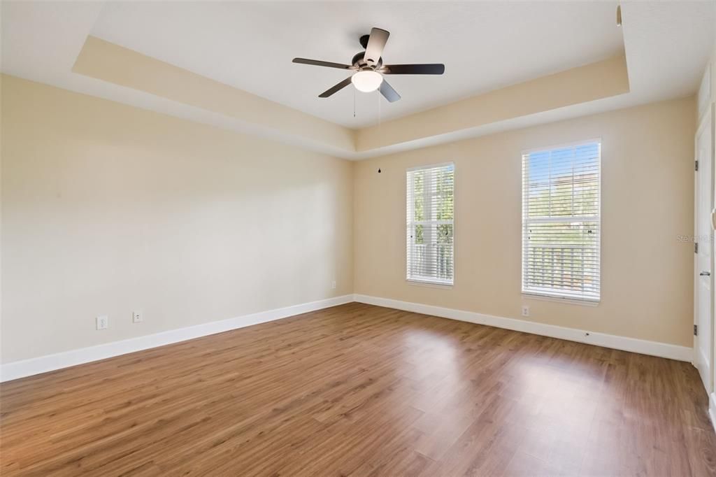 For Sale: $429,000 (3 beds, 2 baths, 1736 Square Feet)