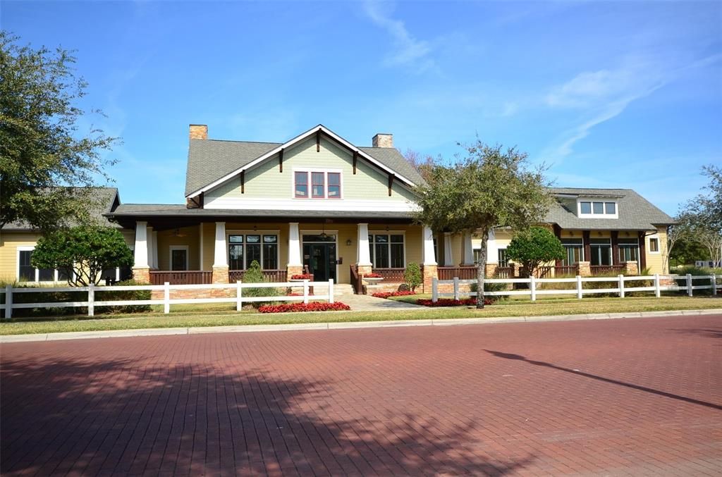 For Sale: $429,000 (3 beds, 2 baths, 1736 Square Feet)