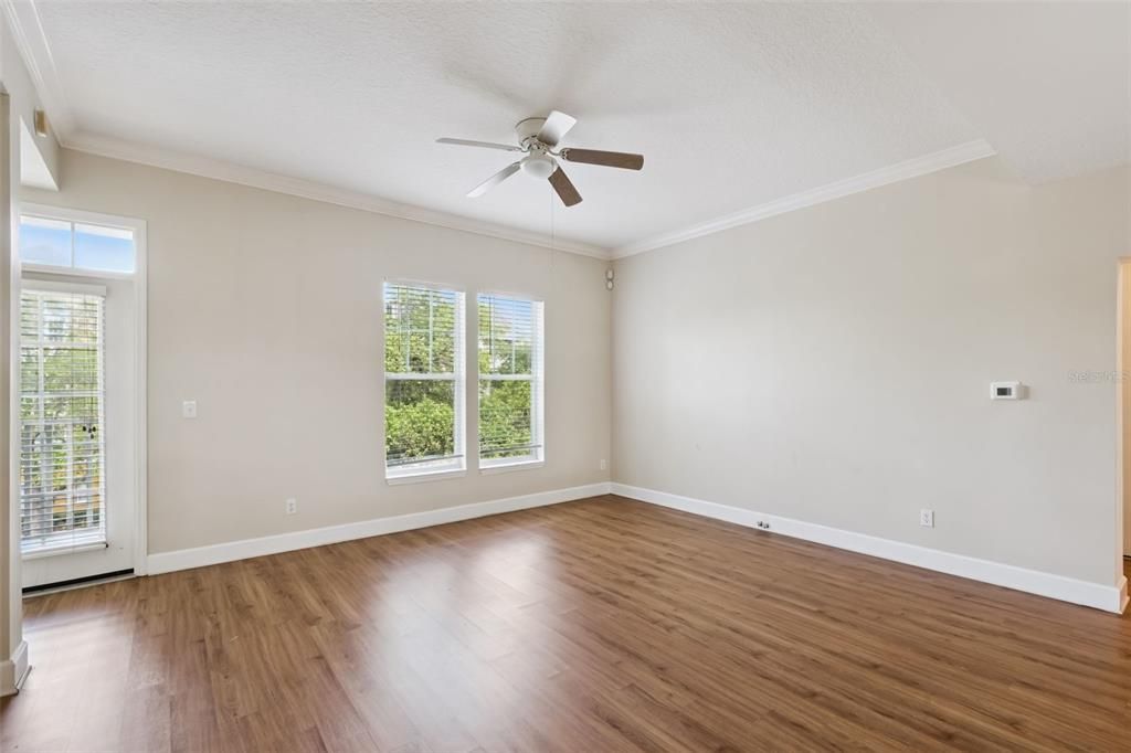 For Sale: $429,000 (3 beds, 2 baths, 1736 Square Feet)