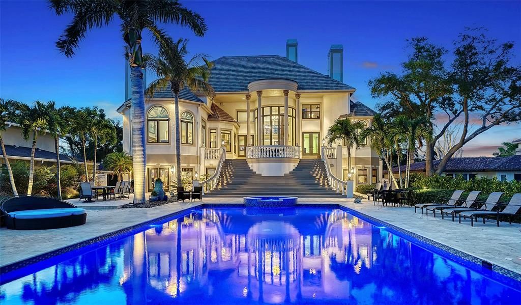 For Sale: $16,950,000 (4 beds, 3 baths, 4852 Square Feet)