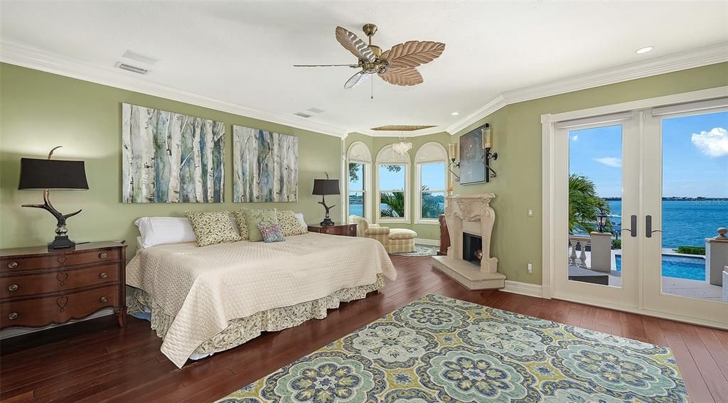 For Sale: $16,950,000 (4 beds, 3 baths, 4852 Square Feet)