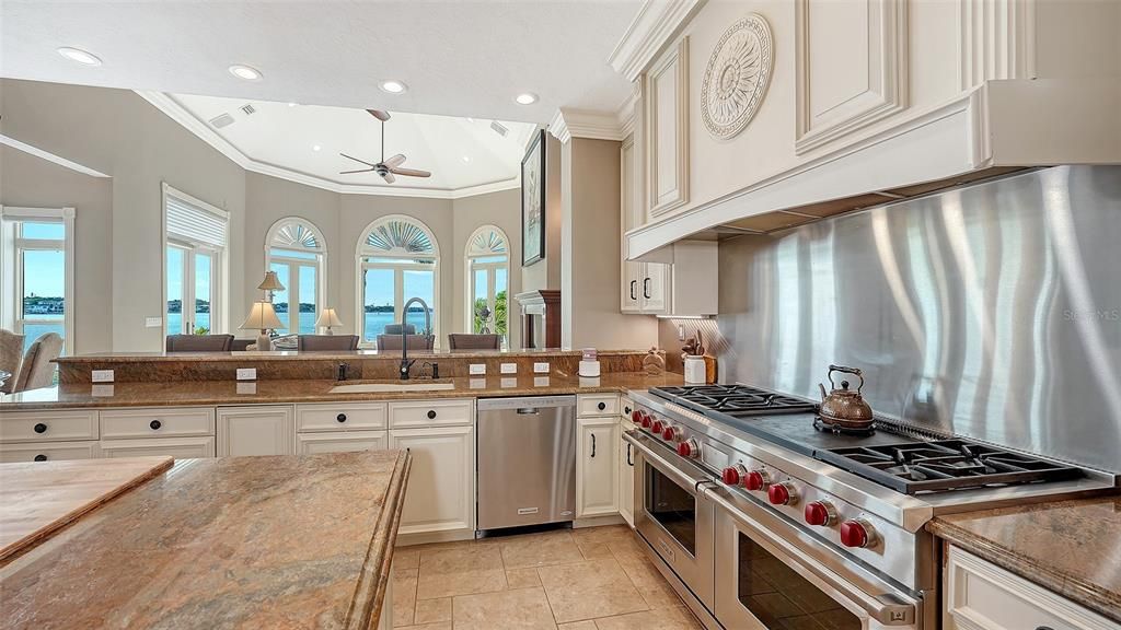 For Sale: $16,950,000 (4 beds, 3 baths, 4852 Square Feet)