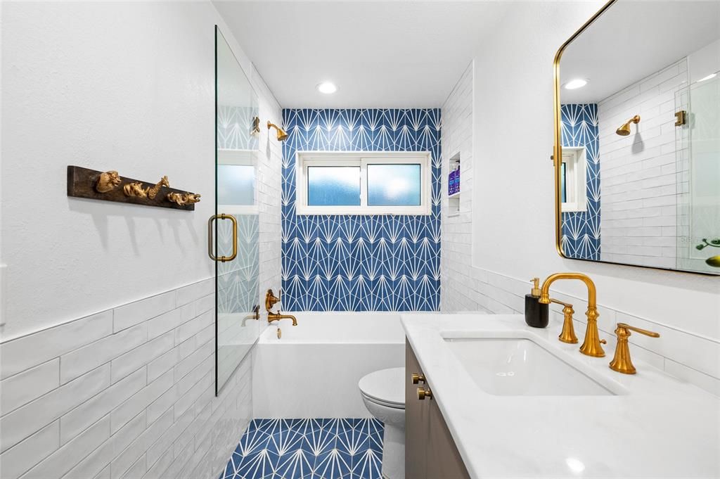 Active With Contract: $750,000 (4 beds, 2 baths, 2702 Square Feet)