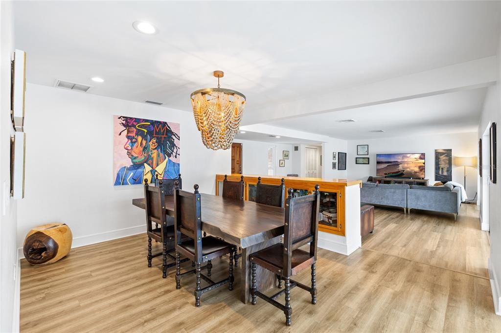Active With Contract: $750,000 (4 beds, 2 baths, 2702 Square Feet)
