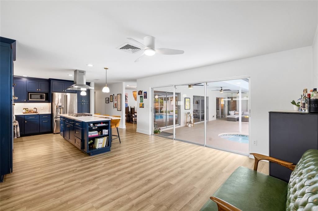 Active With Contract: $750,000 (4 beds, 2 baths, 2702 Square Feet)