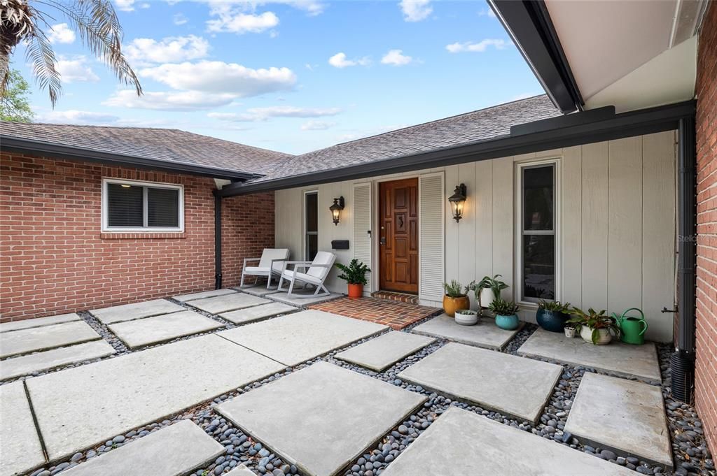Active With Contract: $750,000 (4 beds, 2 baths, 2702 Square Feet)