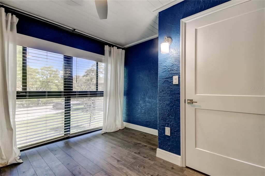 For Rent: $2,675 (1 beds, 1 baths, 805 Square Feet)