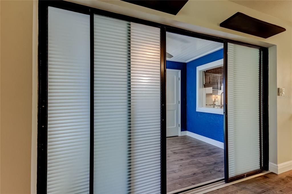 For Rent: $2,675 (1 beds, 1 baths, 805 Square Feet)