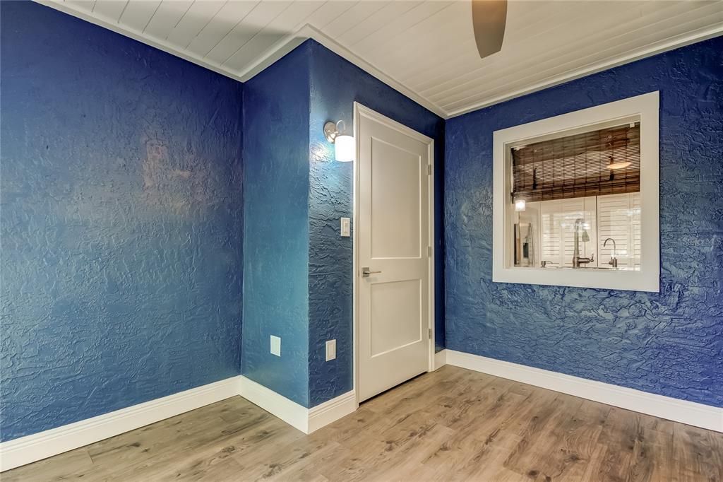 For Rent: $2,675 (1 beds, 1 baths, 805 Square Feet)