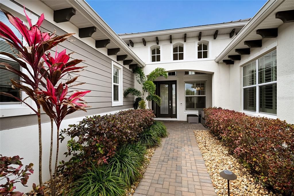 En Venta: $949,999 (3 camas, 3 baños, 2738 Pies cuadrados)