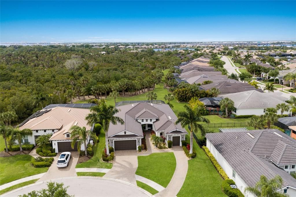 En Venta: $949,999 (3 camas, 3 baños, 2738 Pies cuadrados)