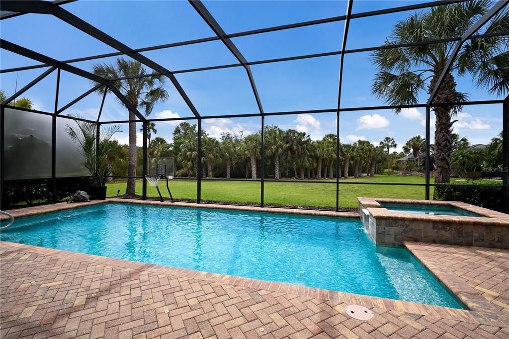 En Venta: $949,999 (3 camas, 3 baños, 2738 Pies cuadrados)