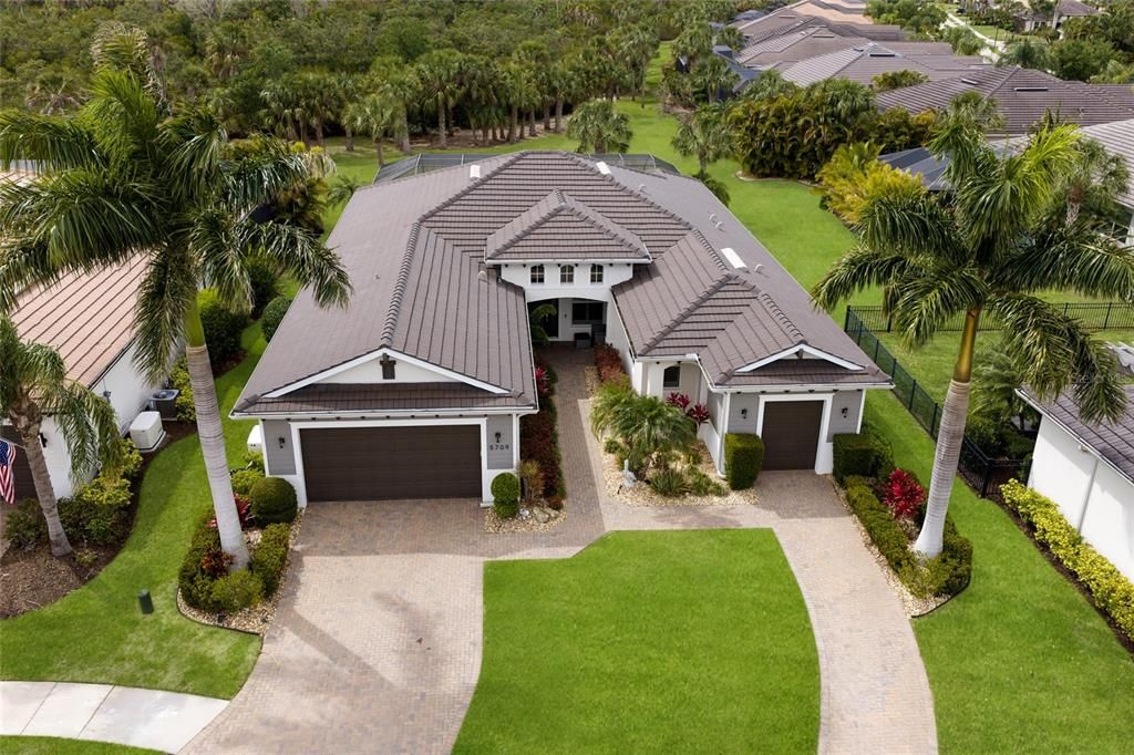 En Venta: $949,999 (3 camas, 3 baños, 2738 Pies cuadrados)