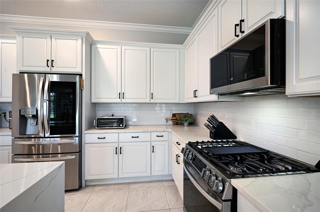 En Venta: $949,999 (3 camas, 3 baños, 2738 Pies cuadrados)
