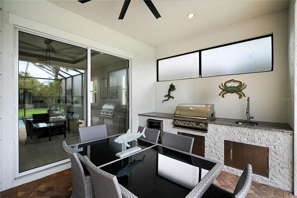 En Venta: $949,999 (3 camas, 3 baños, 2738 Pies cuadrados)