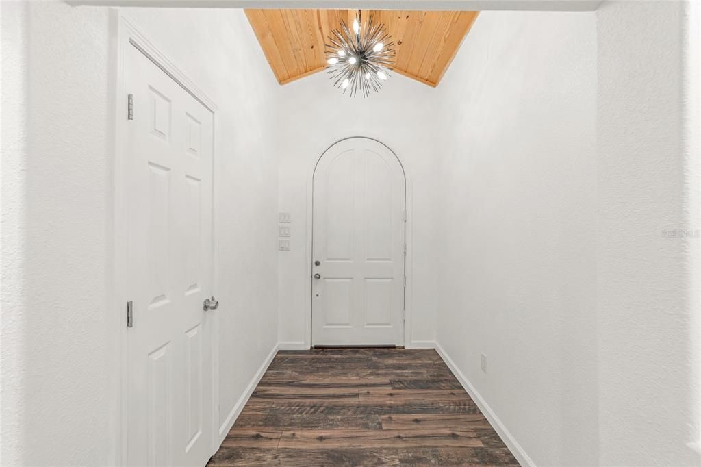 For Sale: $525,000 (3 beds, 2 baths, 2192 Square Feet)