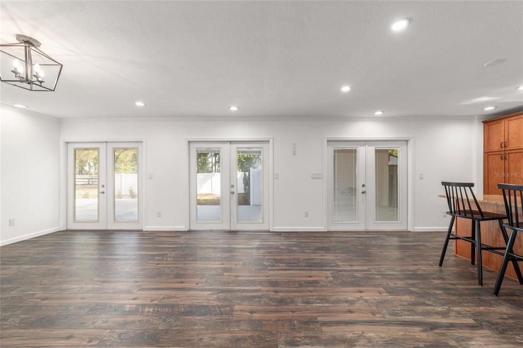 For Sale: $525,000 (3 beds, 2 baths, 2192 Square Feet)